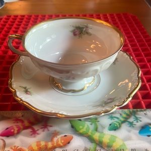BEAUTIFUL EDELSTEIN “MOSS ROSE” PATTERN TEACUP AND SAUCER